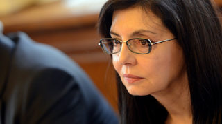 Парламентът гласува третата рокада в кабинета - Меглена Кунева за просветен министър
