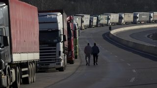 Гръцката стачка продължава да блокира границата с България