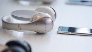 Samsung започва разпространението на Android 6.0 за смартфоните си