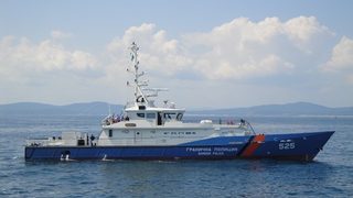 Български кораб спаси 900 имигранти за ден в Егейско море