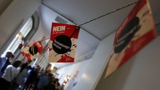 Швейцарците отхвърлиха идеята осъдените чужденци да бъдат изгонвани автоматично