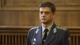 Вече не говорим за редуциране, а за изграждане на армията, каза началникът на отбраната