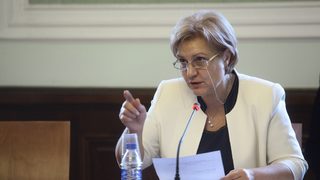 Менда Стоянова разкритикува проектозакона Пеевски - Цонев - Чобанов