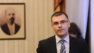От 8-9 години пет големи фирми си разпределят милиарди в строителството, каза Симеон Дянков
