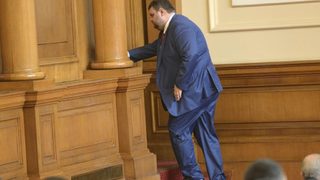 Пеевски е продал дела си в "Булгартабак"