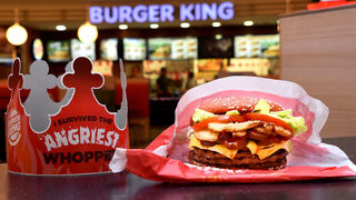Нов лют WHOPPER® в огнено червено хлебче дебютира в <span class="highlight">BURGER</span> <span class="highlight">KING</span>®