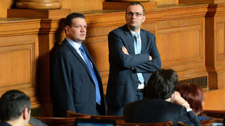 Реформатори питат как се продават имоти на фирми от забранителния списък за приватизация
