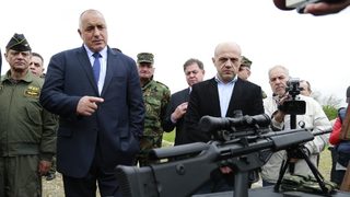 Нови 300 военни ще бъдат изпратени по границите (допълнена)