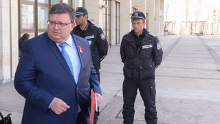 Прокуратурата проверява договора за дарените от Турция 5-валентни ваксини