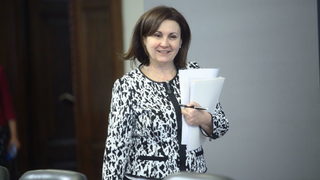 Бъчварова: Не знам да е сваляна охраната на Пеевски от НСО