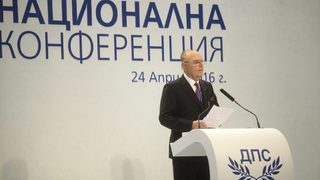 <span class="highlight">Юнал</span> <span class="highlight">Лютфи</span>: Опитът за разцепление на ДПС е обречен на неуспех, защото е заченат инвитро с консултанти от чужбина