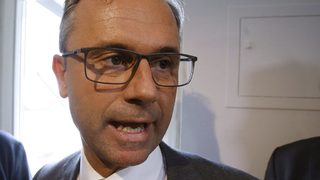 Кандидат на крайна десница води убедително за президент на Австрия