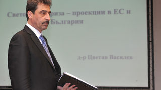 Цветан Василев обмисля да съди "Аликс Партнърс"