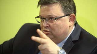 За прокуратурата няма забранени територии, независимо кой е на власт, увери Цацаров