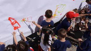 Какви трябва да са първите уроци по финанси за деца