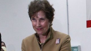 <span class="highlight">Елена</span> <span class="highlight">Поптодорова</span> заяви, че ще съди всеки, разпространявал лъжи за нея