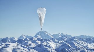 Компания обвини Google в кражба на технологии за стратосферни балони