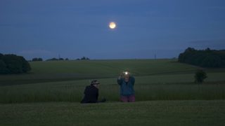 Фотогалерия: Да посрещнеш лятото на <span class="highlight">Стоунхендж</span>
