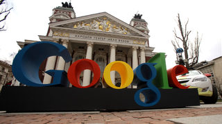 <span class="highlight">Google</span> увеличава резолюцията на сателитните снимки в Maps
