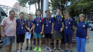 Нови шест медала донесоха младите математици в България