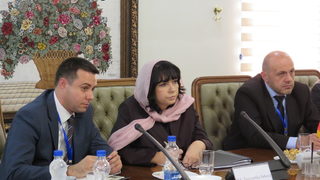 България и Иран си обещаха да продължат да обсъждат продажбата на реактора