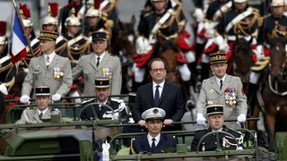 Фотогалерия: <span class="highlight">Маори</span> участваха във военния парад за Деня на Бастилията