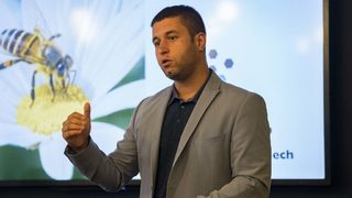 Българите от Bee Smart Technolgies стигнаха полуфинал на международния конкурс за социално предприемачество The Venture