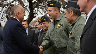 Ген. Румен Радев - летецът, който се приземи като петия президент