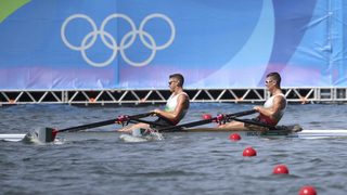 Лошото време отложи репешажа на българската двойка в гребането