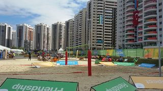 Как се живее в олимпийското село: Забавления, сух режим, но и отдалеченост от олимпиадата