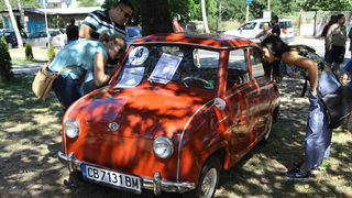Фотогалерия: Първият парад на <span class="highlight">ретро</span> автомобили във Владая