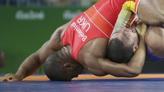 Борецът Байряков загуби в 1/4-финалите, но отива на <span class="highlight">репешаж</span>
