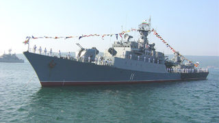 Министерството на отбраната търси кой да ремонтира кораби за милиони
