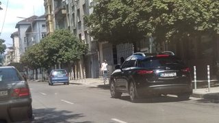 Нагло паркиране пред 1-во РПУ на ул. "Г. С. Раковски"