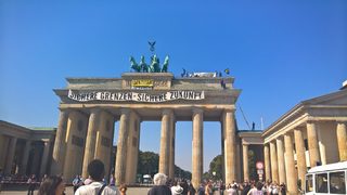 Крайнодесни активисти протестираха срещу "ислямизацията" на Германия