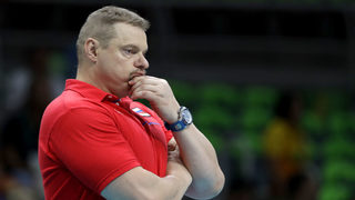 Руската волейболна федерация освободи селекционера <span class="highlight">Владимир</span> <span class="highlight">Алекно</span>