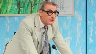 Помощ, жена ми е луда