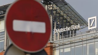 Германски концерни обсъждали спасителен план за "Дойче банк"