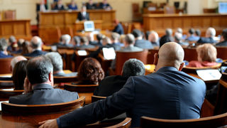 Уволнявам моите депутати