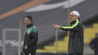 БФС глоби треньорите на "Берое" <span class="highlight">и</span> "Локомотив" (ГО) за коментари към съдиите