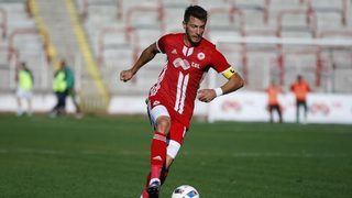 Манолев: Някои хора трябва да осъзнаят за кой отбор играят