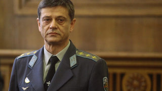 400 души и хеликоптер издирват шести ден изчезнал в Стара планина мъж