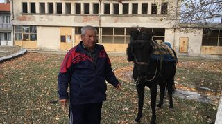 Всеки си плете чорапa, но винаги има време за промяна