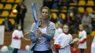 Цветана Пиронкова проведе тренировка с деца в столицата