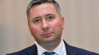 Нямам амбиция да се занимавам с политика, като действащ политик, обяви Иво Прокопиев