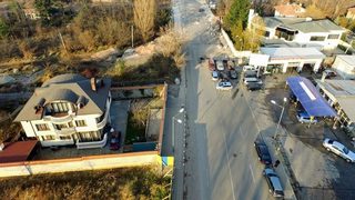 Ремонтът на бул. "Черни връх" от дрон 4