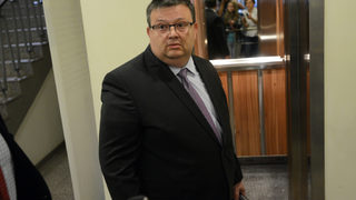 Бойте се от Цацаров, носещ дарове