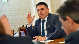 Дискусия от монолози сътвориха депутати, експерти и сценаристи за мажоритарната система