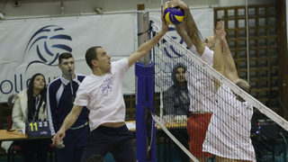 Отборът на опита триумфира в благотворителния Мач на звездите във Volley Mania