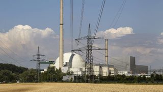 Собствениците на АЕЦ в Германия ще платят 23 млрд. евро за отпадъците